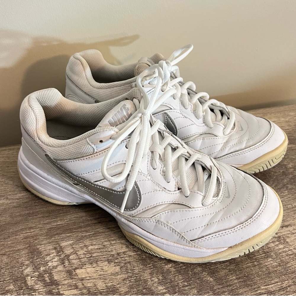 Nike Court Lite Tennis Sneakers White Silver Women’s Size 8.5 Leather
